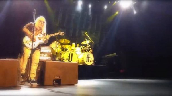 Uriah Heep Magicians Birthday Guitar Solo