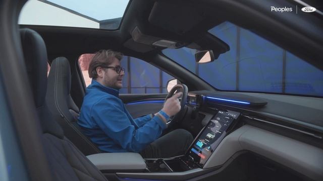 Walk around the New All-Electric Ford Explorer | Power Up смотреть онлайн