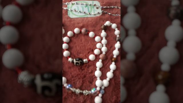 Бусы и браслеты в комплекте для вас и можно заказать по вашему запросу тел. 89826275470 смотреть онлайн