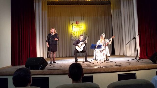 "Оплавляются свечи" А.Петров (исполняют Т. Бондаренко, А. Мазилкин, В. Куликовская) смотреть онлайн