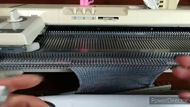 Горловина с нахлёстом при вязании снизу смотреть онлайн