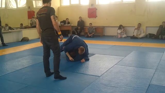 Первенство Крыма по Бразильскому Джиу Джитсу. 84кг. смотреть онлайн