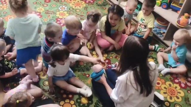 English in kindergarten | Animals and feelings | Урок детсад животные и чувства | Kseniya EngT смотреть онлайн