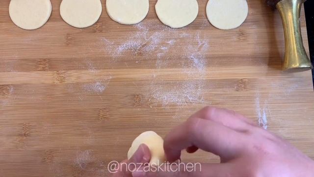 Булочный Пирог «БУКЕТ РОЗ»   с творожной начинкой