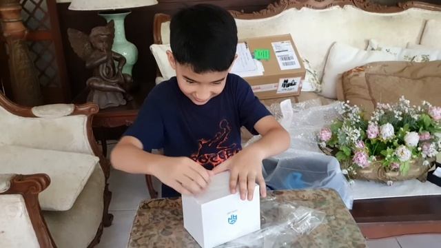 New unboxing video - Awesome stuff from GAN CUBE! смотреть онлайн
