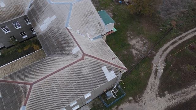 Школа в посёлке Верхняя Кугульта Ставропольского края. Попала под программу. смотреть онлайн