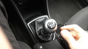 Как включить задний ход на hyundai solaris