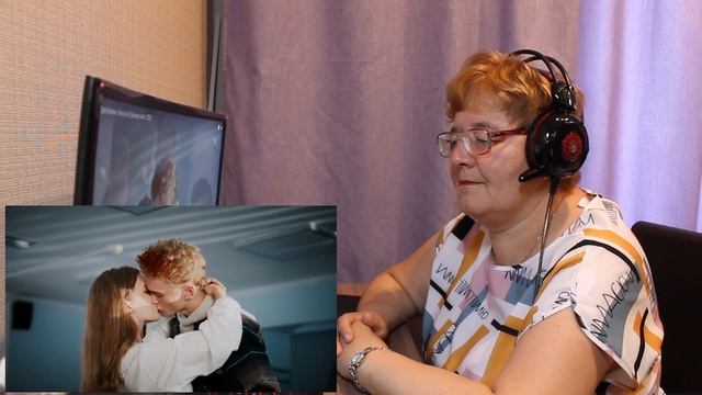 РЕАКЦИЯ МАМЫ НА [Даня Милохин - Выпускной] смотреть онлайн