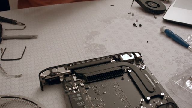 mac mini late 2014 disk replacement смотреть онлайн