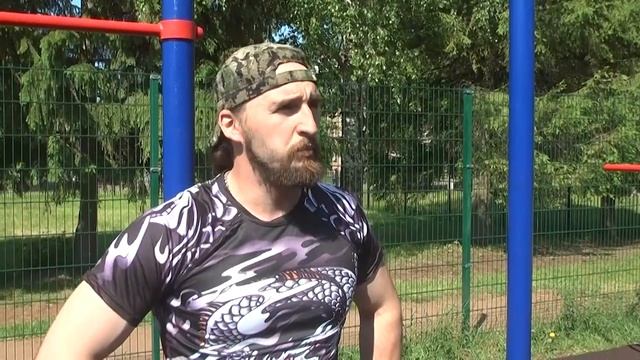 Тренировка на турнике и брусьях Восточные Единоборства смотреть онлайн