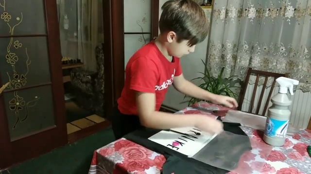 Как сделать надпись на футболке в домашних ? условиях? смотреть онлайн