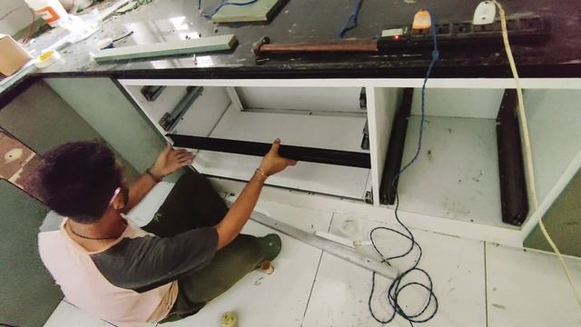 किचन मे J और C profile कैसे लगाते हैं.?// स्लैब वाली किचेन मैं कैसे लगाएं J profile #woodworkingide смотреть онлайн