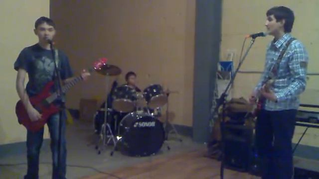 Brick Heads - 4 Аккорда смотреть онлайн