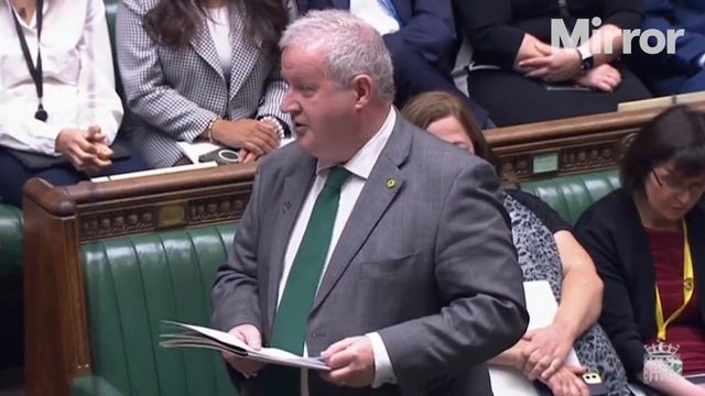 Ian Blackford compares Boris Johnson to Monty Python's 'dead parrot' смотреть онлайн