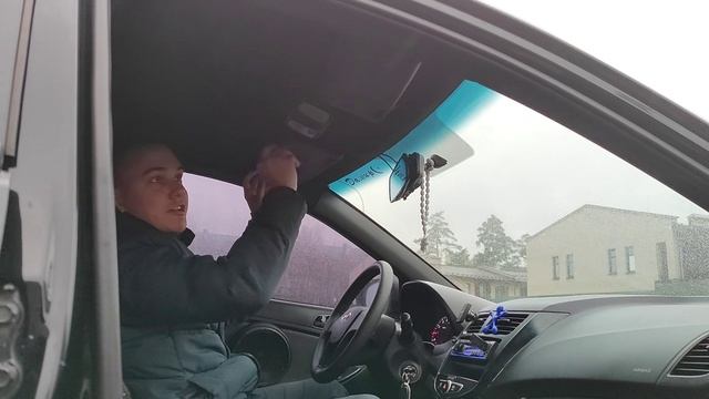 Hyundai Solaris 2013 - плюс минус нормальный мопс