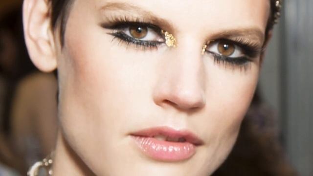 Образы с показа Chanel, resort 2015:макияж,прически(asmr)/CHANEL RESORT 2015 MAKE UP AND HAIR смотреть онлайн