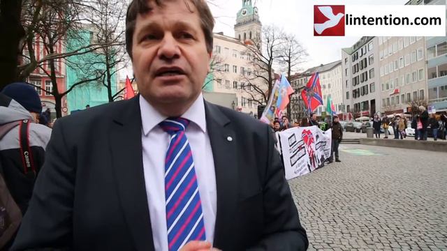 Andreas Maurer (Die Linke) über die Krim, Gegendemonstranten, usw. смотреть онлайн