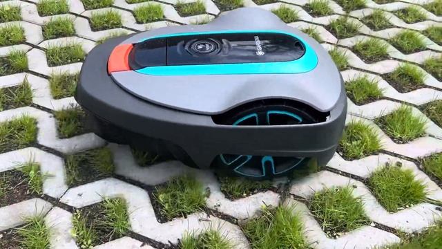 Gardena Mähroboter Smart SILENO City 600 M² Rasengittersteine