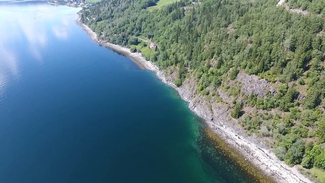 HJELLUP FJORDBO - Landslide at Hjellup Fjordbo in Leksvik in 2018 смотреть онлайн