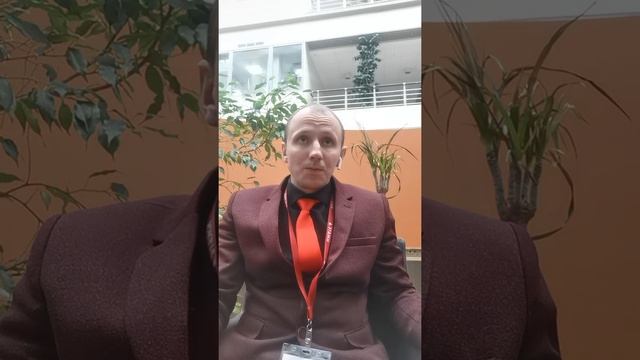 Специалист по недвижимости компания "Этажи" смотреть онлайн