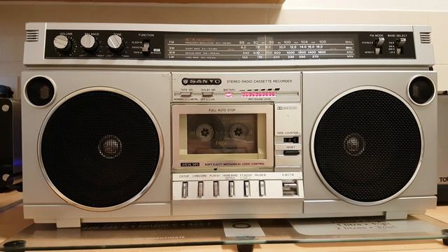Sanyo X-M315L Stereo Radio Recorder - August 2019 смотреть онлайн