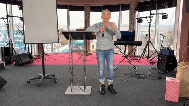 Галина Хачанова. Проповедь. "Правильно поставленные цели дают силы" 4.12.22 смотреть онлайн