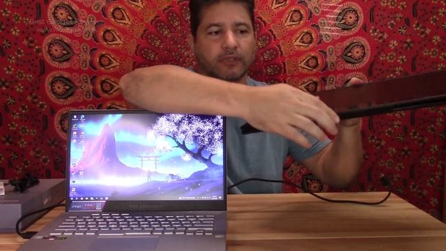 MobilePixels Portable Glance Monitor Review смотреть онлайн