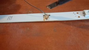 Замена подсветки / Ремонт телевизора Philips и нежданчик / Залитик