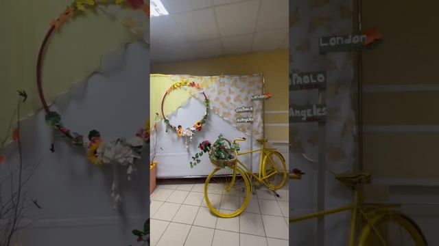 ВЛОГ: «8 марта» 💐 глазами УЧАЩЕЙСЯ 11 класса ( в белорусской школе ) 📍 смотреть онлайн