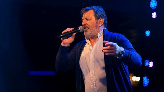 Serif Konjevic - Nikome Te Ne Dam [Uzivo]