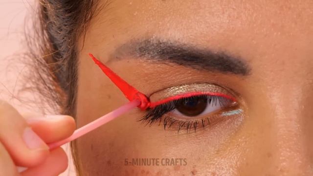 RICH VS. BROKE | Flawless Beauty Hacks And Gadgets смотреть онлайн