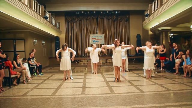 Bachata fusion "Крилатим ґрунту не треба..." смотреть онлайн