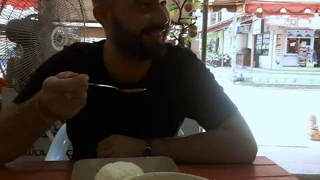 Патонг Бич. Бангла Роуд. Рынки. Массаж смотреть онлайн