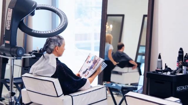 Истории партнеров Groupon - Имидж-лаборатория Redken Color Factory