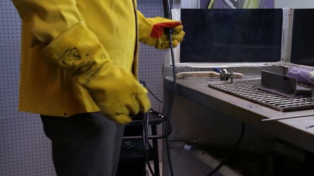 Parweld XTS 142 MMA Inverter Welding Machine смотреть онлайн