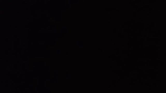 Перестали гореть ёлочные гирлянды?... .Основная причина обрыв проводов с коробки.... смотреть онлайн