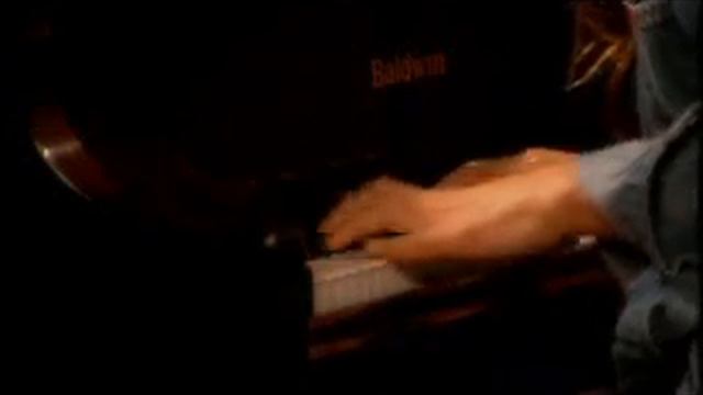 Fiona Apple singing O'Sailor - Live Acoustic смотреть онлайн