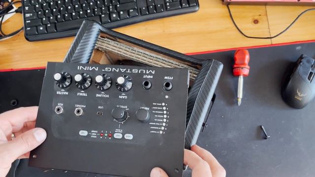 Mustang Mini Amp Troubleshooting / Repair смотреть онлайн