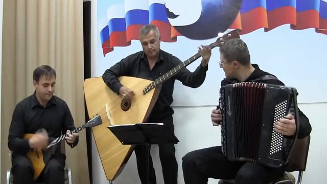 Ансамбль "Рондо" А. Шалов Обр. р.н.п. "Ах вы, сени, мои сени" смотреть онлайн