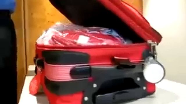 Как открыть чемодан смотреть онлайн