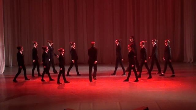 Танцевальный номер "Люди в черном" Evolvers DAnce School смотреть онлайн