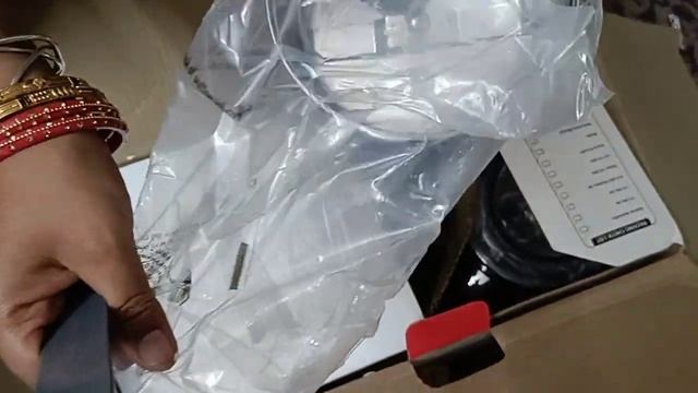 Un-boxing of Preethi mixer grinder 750 watt.... смотреть онлайн