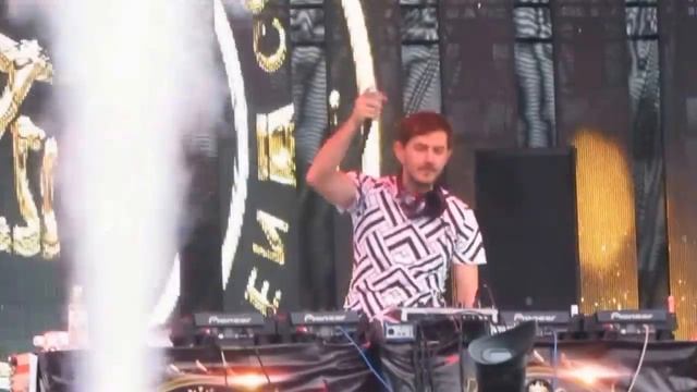 Burak Yeter In Almaty @ Golden Dizzy Open Air