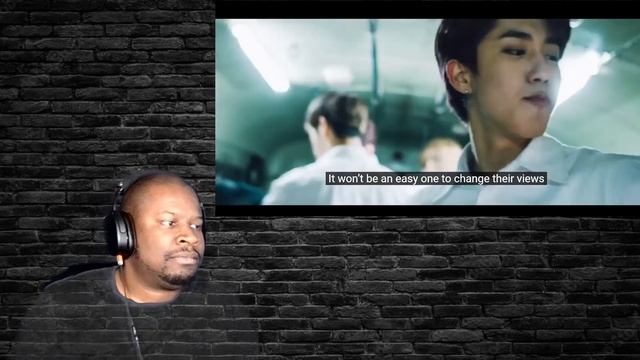 Stray Kids "District 9" M/V REACTION смотреть онлайн
