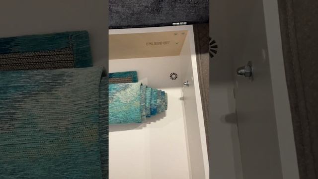 Супер мягкий диван на элаксе с просторным ящиком для хранения от фабрики Pushe ?