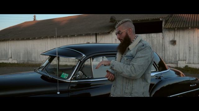 Дед или просто Pontiac Chieftain Silver Streak 8 1950 смотреть онлайн