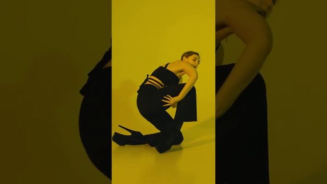 Анастасия Аравина Frame Up Strip смотреть онлайн