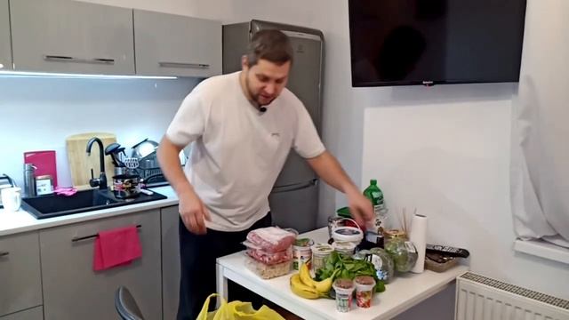 Где взять еду в Польше? Получил бесплатно еду в Кракове. смотреть онлайн