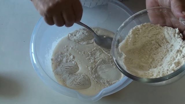 Вишневый пирог 12 ложек. Готов за 30 минут.Без весов.Пальчики оближешь.#12 ложек#вкусняшки смотреть онлайн