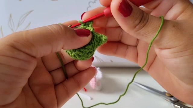 ROSA A CROCHET CON CORAZON LAVANDA😊TEJIDO A CROCHET /PASO A PASO👍 смотреть онлайн